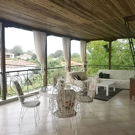 Βίλα Olympos Philoxenia, μεταξύ βουνού και θάλασσας *