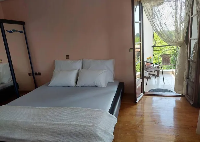 Villa Olympos Philoxenia, μεταξύ βουνού και θάλασσας *